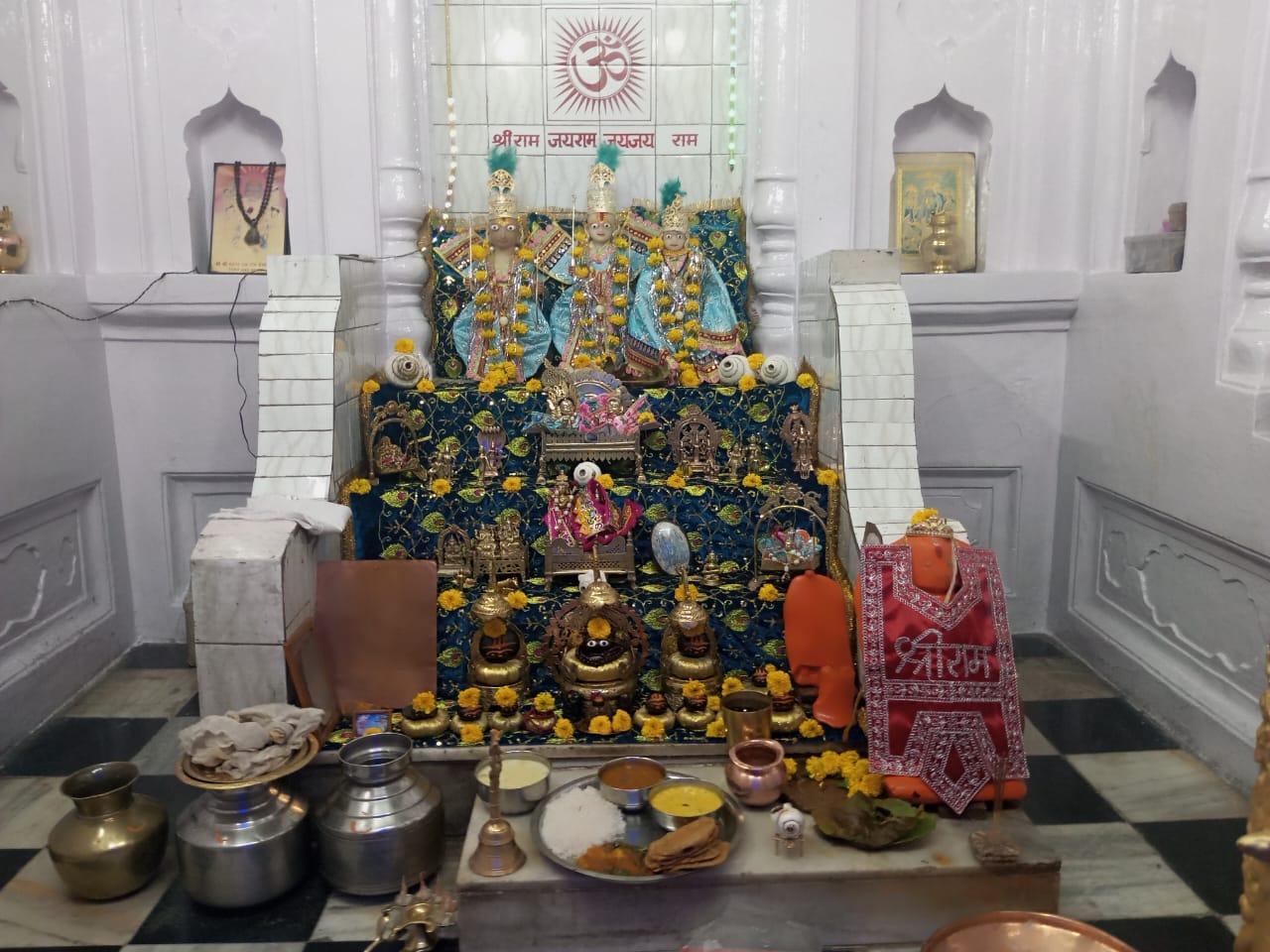 दीक्षितपुरा स्थित भंडारी बाबा मंदिर में मनाया हनुमान जन्मोत्सव