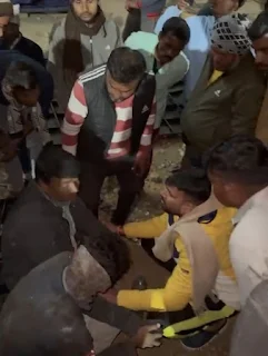 न्यू भेड़ाघाट रोड पर निर्माणाधीन ब्रिज का हिस्सा गिरा, एक श्रमिक की मौत, दो गंभीर घायल